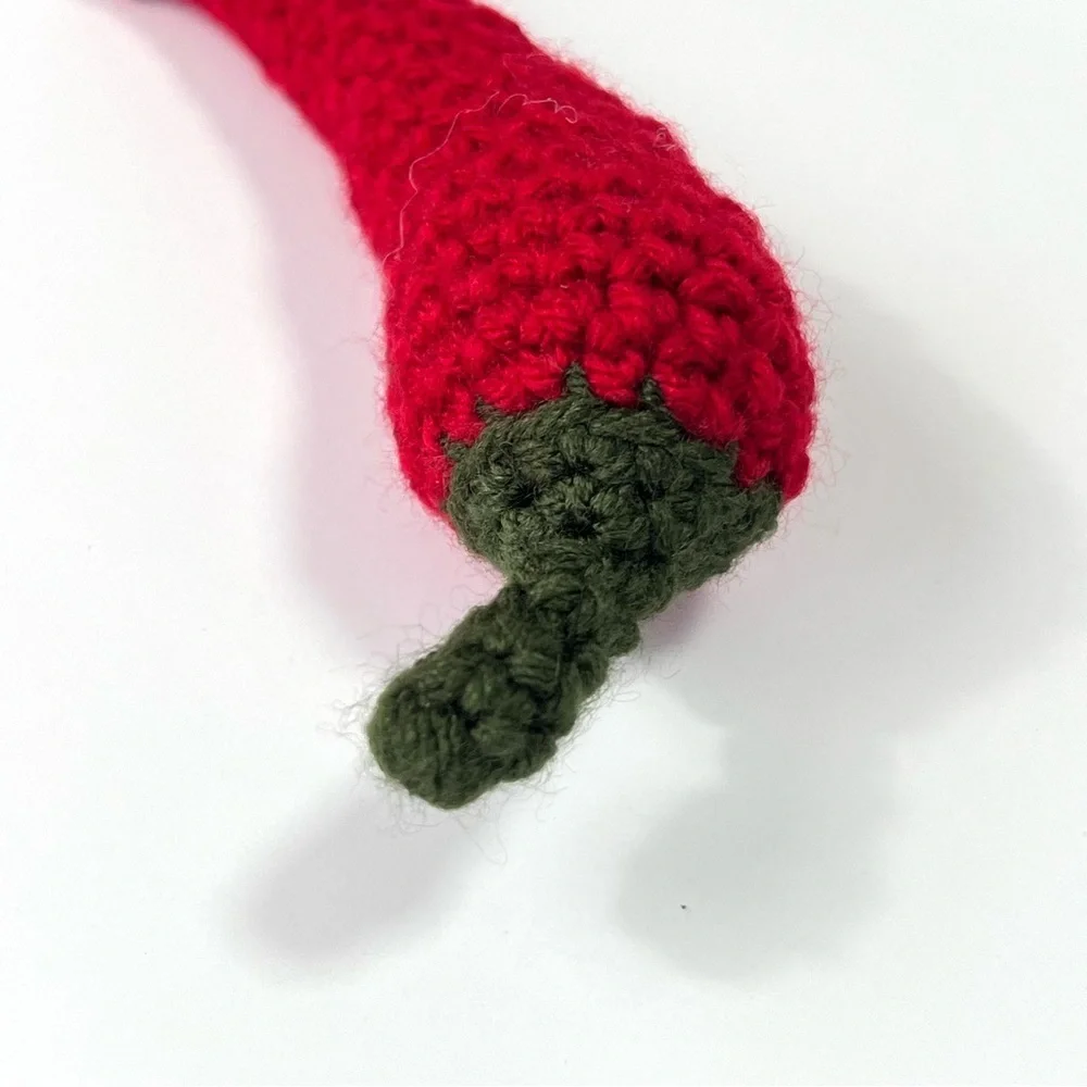 Cat Toy Handmade Catnip Chili Pepper Crocheted Interactive Toys for Cats